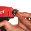 Pistolet do klejenia akumulatorowy 310 ml Milwaukee M12 PCG/310C-0 (4933441783) 4